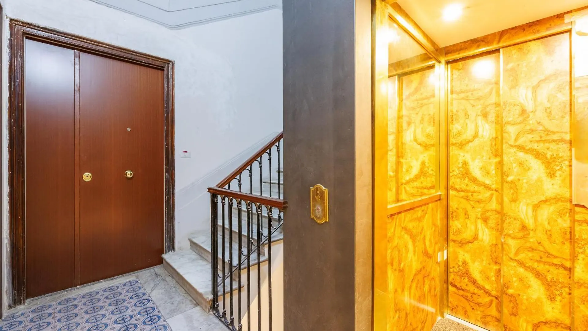 Garibaldi Central Station Apartment By Wonderful Italy Naples Italy